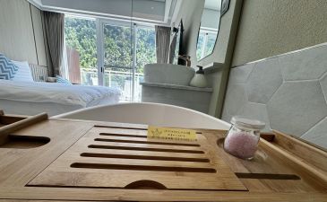 淺灘區蜜月雙人房