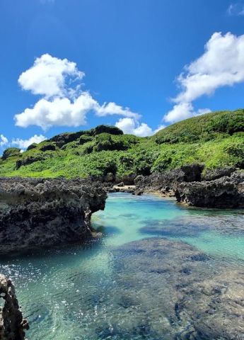 小巴里島岩